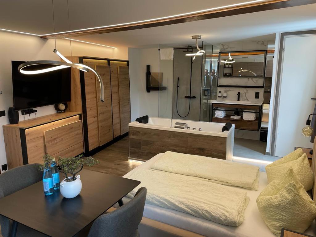 Flow Apartments Trogmann Living - Open Space Meran Exterior foto